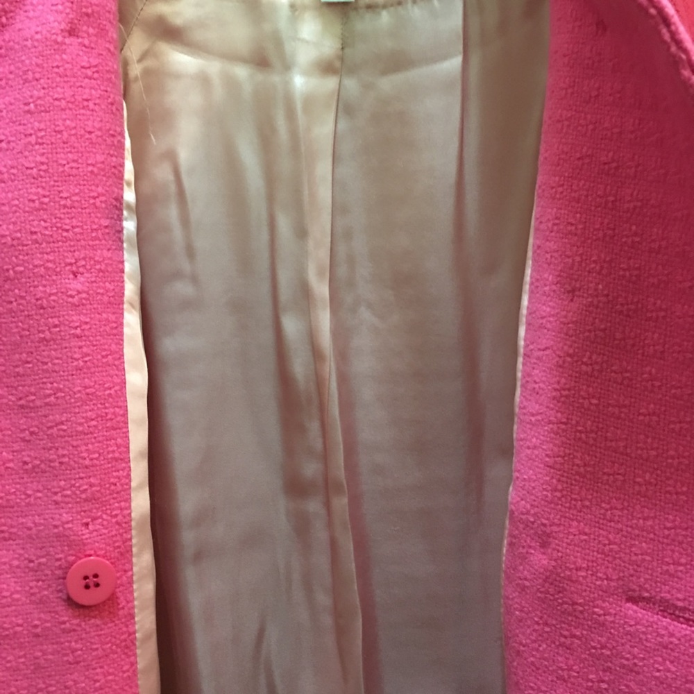 Elbow sleeve light coat worn once - Picture 2 of 5